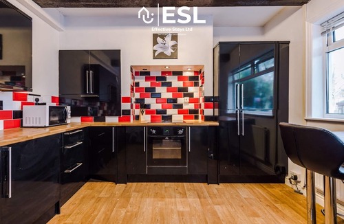 Blacon House | 3 Bedroom House - Garden-Parking