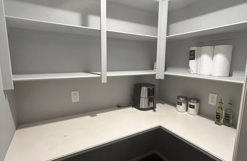 Wheatland House | 3-bedroom house in charming Oklahoma City with WiFi, AC