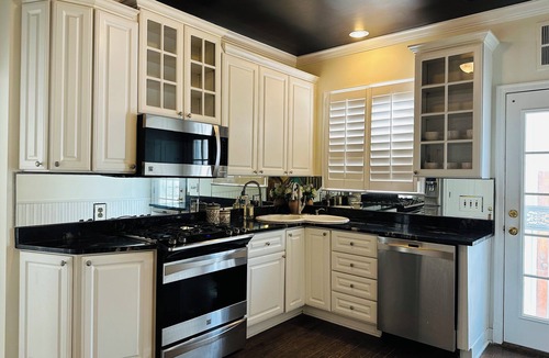 Central Gardens House | 3-bedroom house in awesome Memphis with AC