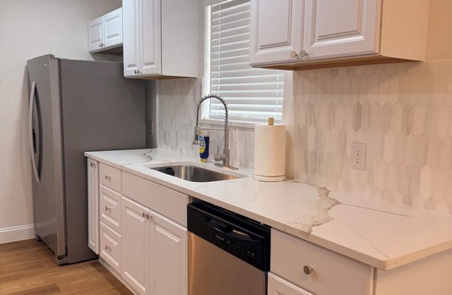 Irving House | 3 Bedroom house in Central DFW Near airports & Entertainment