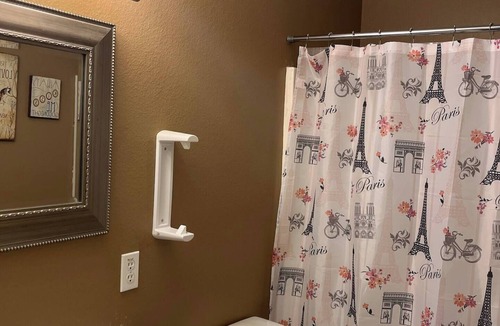 Lufkin House | 3-bedroom house in charming Lufkin with WiFi, AC. Enjoy your stay