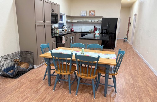 Waco House | 3-bedroom house in charming Waco with WiFi, AC. Start your getaway
