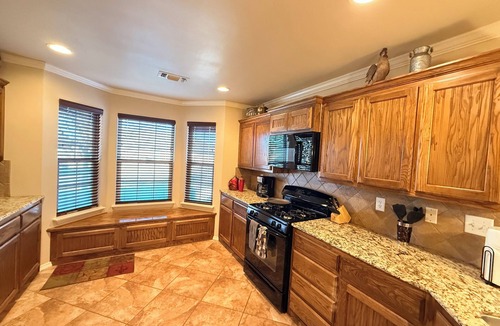 Amarillo House | 3-bedroom house in cool City-View Amarillo with refreshing AC