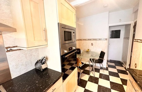 Sidcup House | 3 Bedroom House in DA15