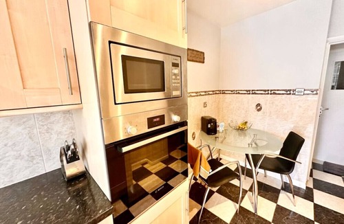 Sidcup House | 3 Bedroom House in DA15