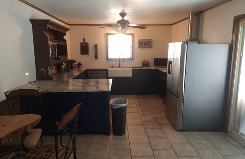 Elk City House | 3-bedroom house in Elk City with refreshing pool 4 min from Elk City 5 Plex