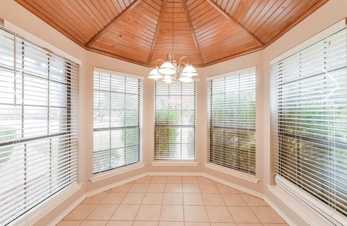 DeSoto House | 3-bedroom house in fantastic DeSoto with AC, WiFi