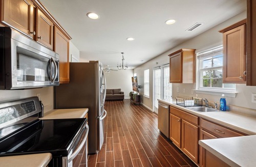 Durham House | 3-bedroom house in fantastic North Durham with cool AC and comfort