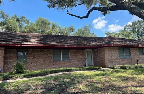 Pasadena House | 3-bedroom house in gorgeous Pasadena with cool AC breeze