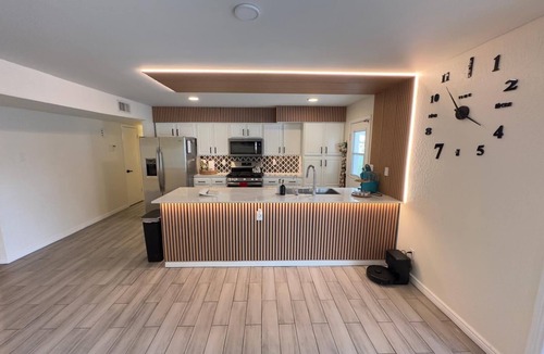 North Mountain House | 3-bedroom house in nice Phoenix with cool AC