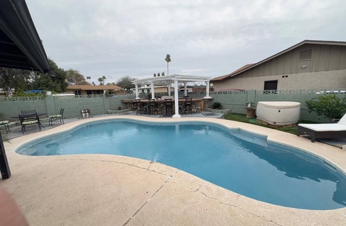North Mountain House | 3-bedroom house in nice Phoenix with cool AC