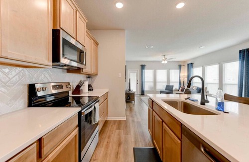 Temple House | 3 Bedroom House in North Point
