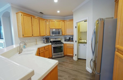 North Natomas House | 3-bedroom house in perfect Sacramento with cool AC for relaxing stay