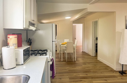 Riverside House | 3-bedroom house in Riverside