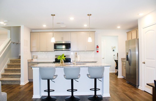 Pooler House | 3-bedroom house in serene Pooler with cool AC breeze