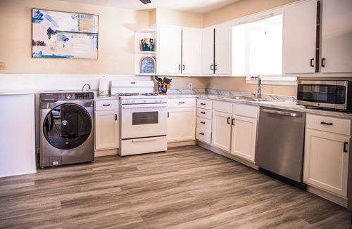Abilene House | 3-bedroom house in superb Abilene with cool AC for relaxing stays