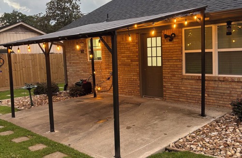 Conroe House | 3-bedroom house in superb Conroe with cool AC and comfort