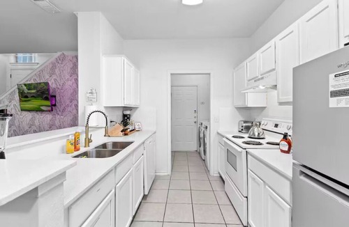 Wyldwood House | 3-bedroom house in tranquil Austin with AC, WiFi. Enjoy a peaceful stay!