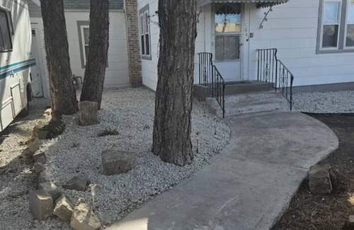 Des Plaines House | 3-bedroom house in beautiful Des Plaines with cool AC