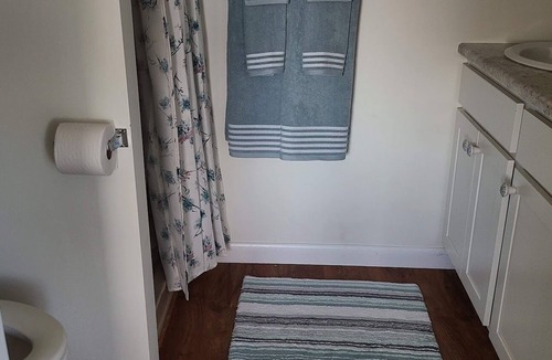 Mattapoisett House | 3-bedroom house in seaside town of Mattapoisett. Great water views!
