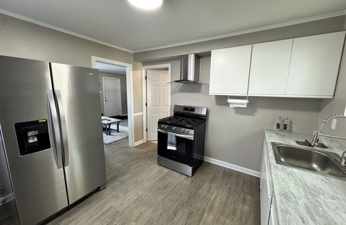 Park Forest House | 3-bedroom house in serene Park Forest with AC, WiFi. Enjoyable getaway