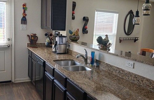 Medina Valley House | 3-bedroom house in delightful San Antonio with cool AC