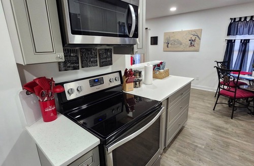 Southeast Raleigh House | 3-bedroom house in welcoming Garner with cool BAMBOO for relaxing stays