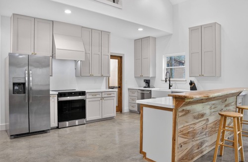 Jasper House | 3-bedroom house on Angelina River