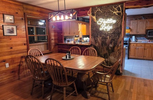 Hornbeak House | 3 bedroom house on Reelfoot Lake, perfect for families, fisherman and hunters