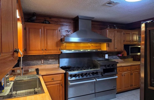 Hornbeak House | 3 bedroom house on Reelfoot Lake, perfect for families, fisherman and hunters