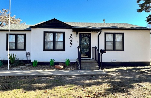 Amarillo House | 3-bedroom house, Pet Friendly with High Speed Internet, in Cozy Amarillo
