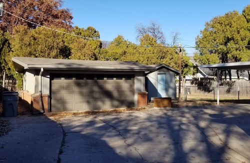 Wichita Falls House | 3 Bedroom house right across the street from MSU campus! Plenty of Parking!