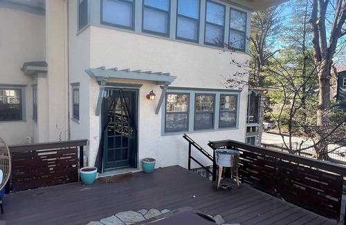 Kansas City House | 3-bedroom house, screen porch, deck with fire pit, panoramic window kitchen