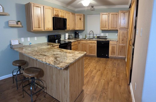Flour Bluff House | 3-bedroom house in quaint Corpus Christi with AC comfort