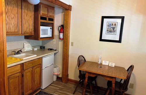 Eureka Springs Historic District House | 3-bedroom house in charming Downtown Eureka Springs Arkansas