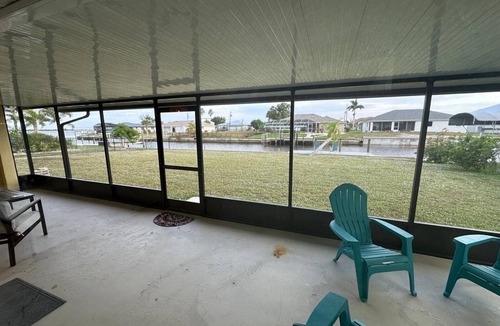 Gulf Cove House | 3-bedroom house in pleasant Port Charlotte with cool AC