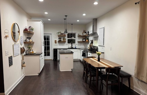 Willow Spring House | 3-bedroom house in nice Willow Springs with WiFi, AC