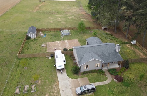 Willow Spring House | 3-bedroom house in nice Willow Springs with WiFi, AC