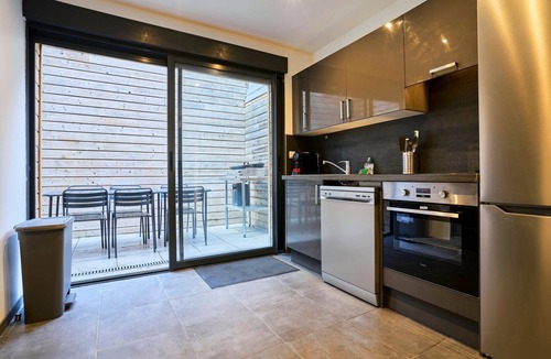 Tourcoing House | 3 bedroom house with courtyard, near metro