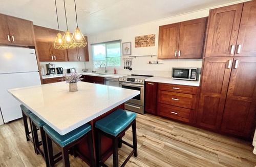 Ewa House | 3-bedroom house with AC, parking