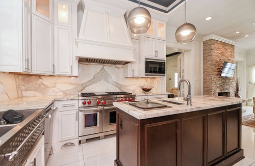 Woodforest House | 3-bedroom Houston house with Pool, WiFi, & Home Theater. Start your getaway now