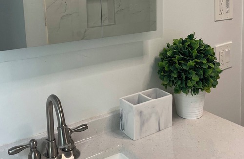 Peekskill House | 3 Bedroom - Hudson Valley House