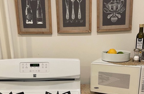 Peekskill House | 3 Bedroom - Hudson Valley House