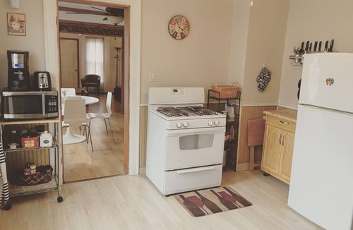 Buffalo House | 3 Bedroom in Buffalo near Niagara Falls