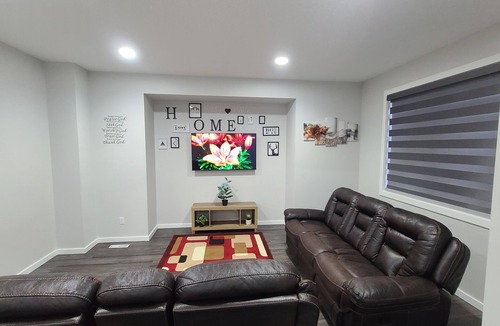 Winnipeg House | 3-bedroom in Devonshire Cozy Haven