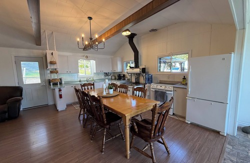 West Nipissing Cottage | 3 Bedroom Lakefront Cottage | OFSC & Trails Nearby