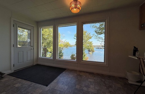 West Nipissing Cottage | 3 Bedroom Lakefront Cottage | OFSC & Trails Nearby