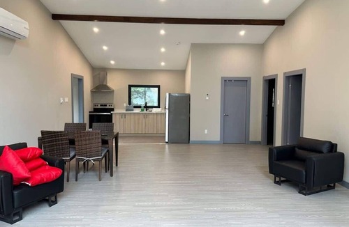 Lakefield Cabin | 3-bedroom Lakefront Villa #6