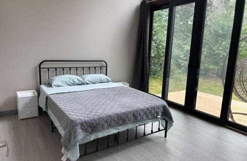 Lakefield House | 3-bedroom Lakefront Villa #3