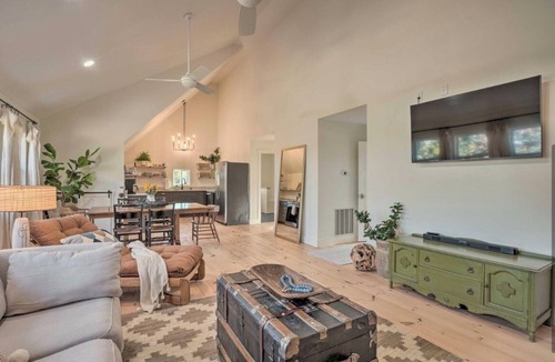 Eagle Rock House | 3 Bedroom Lakeview Retreat at Table Rock Lake